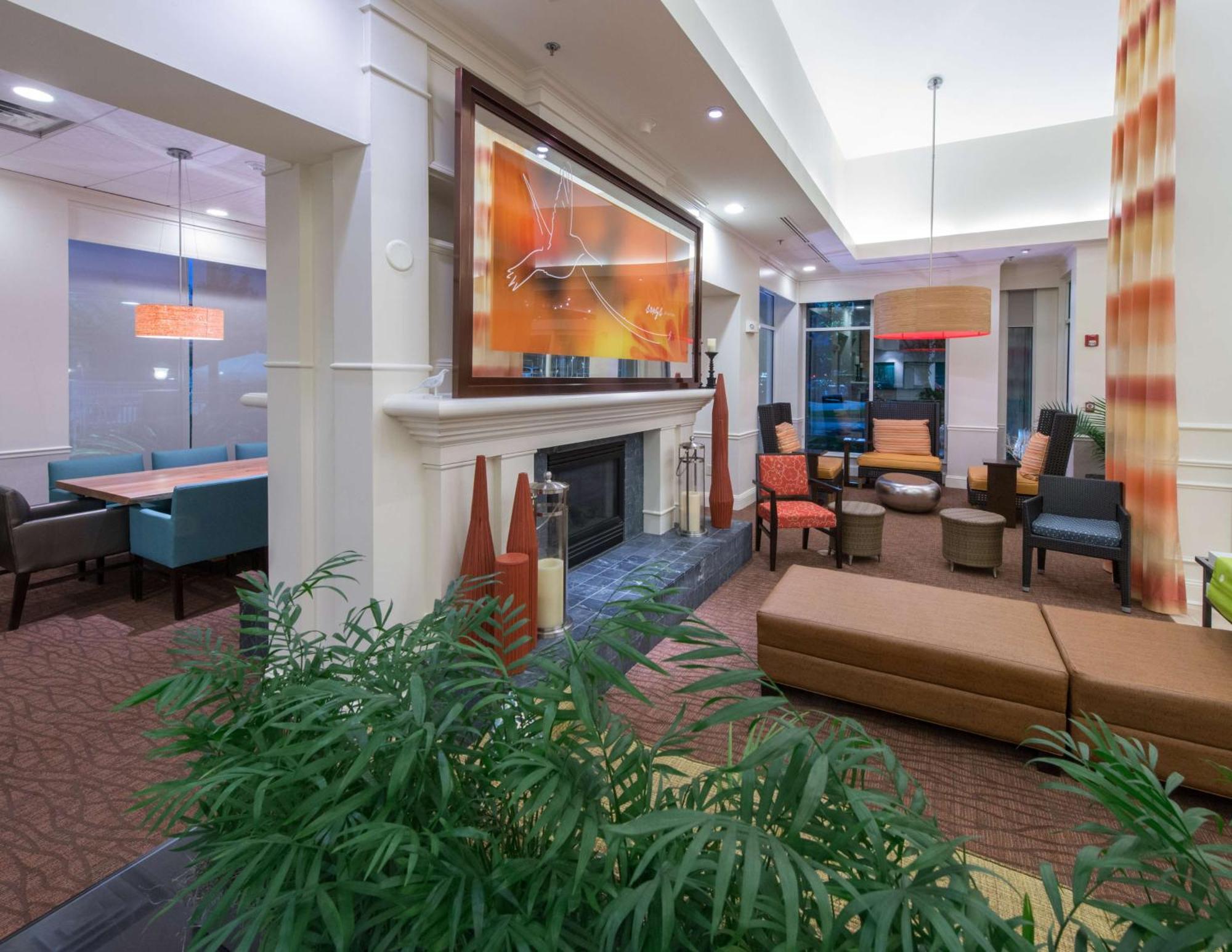 Hilton Garden Inn Tallahassee Central Экстерьер фото